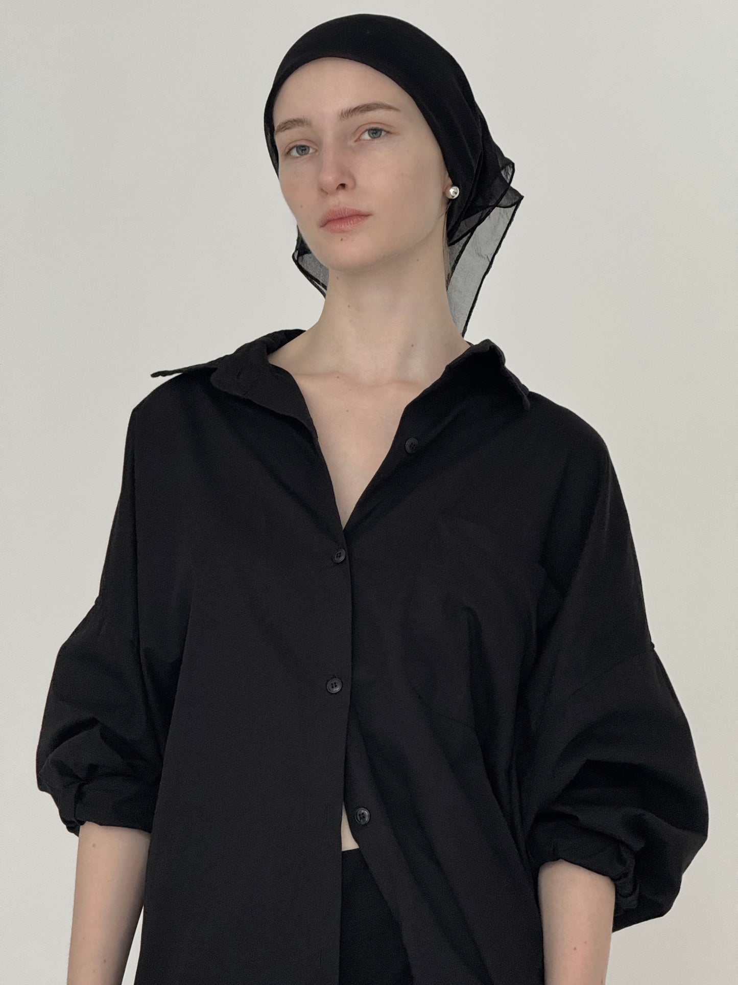 silky square scarf ( black )