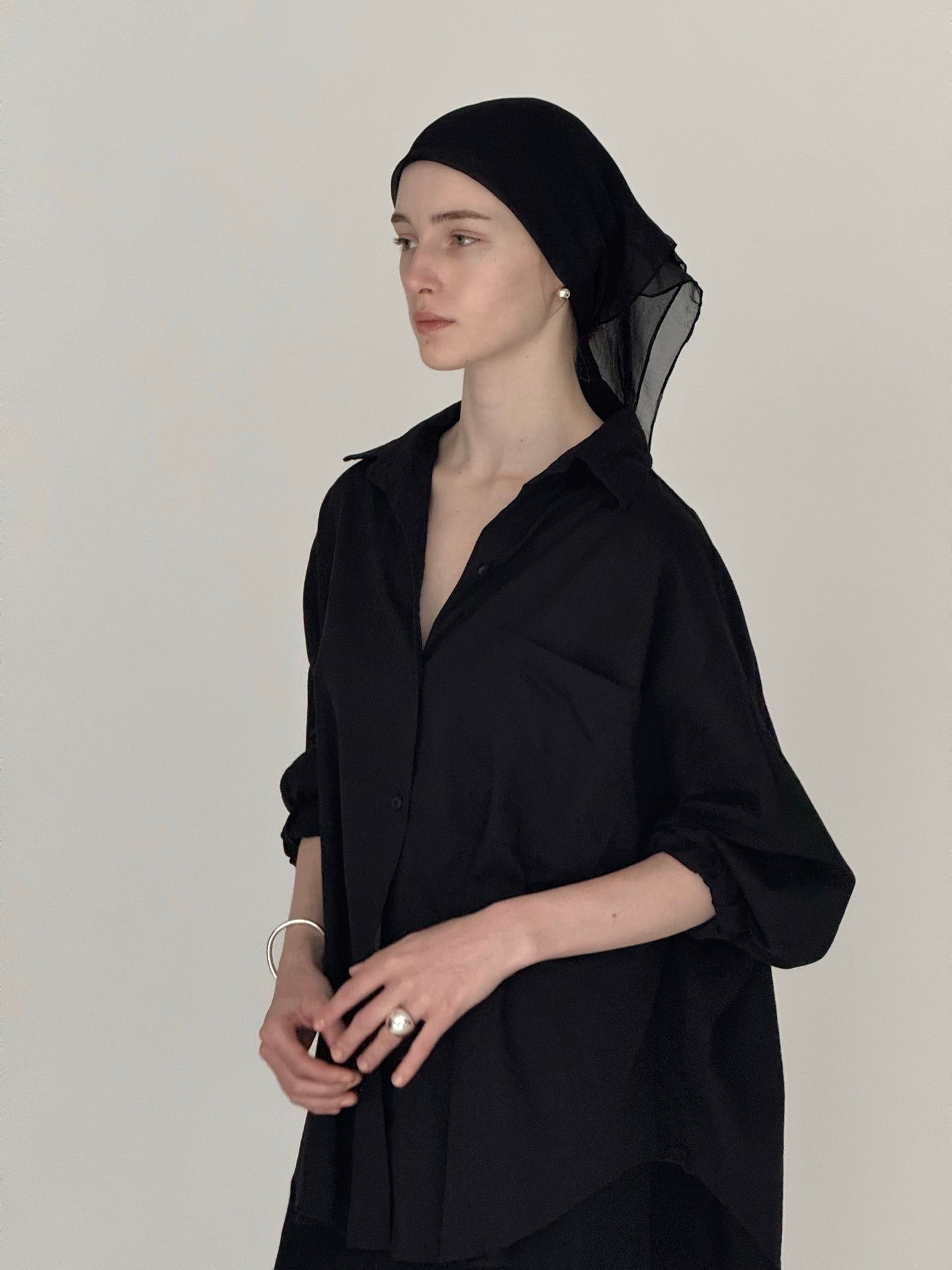 silky square scarf ( black )