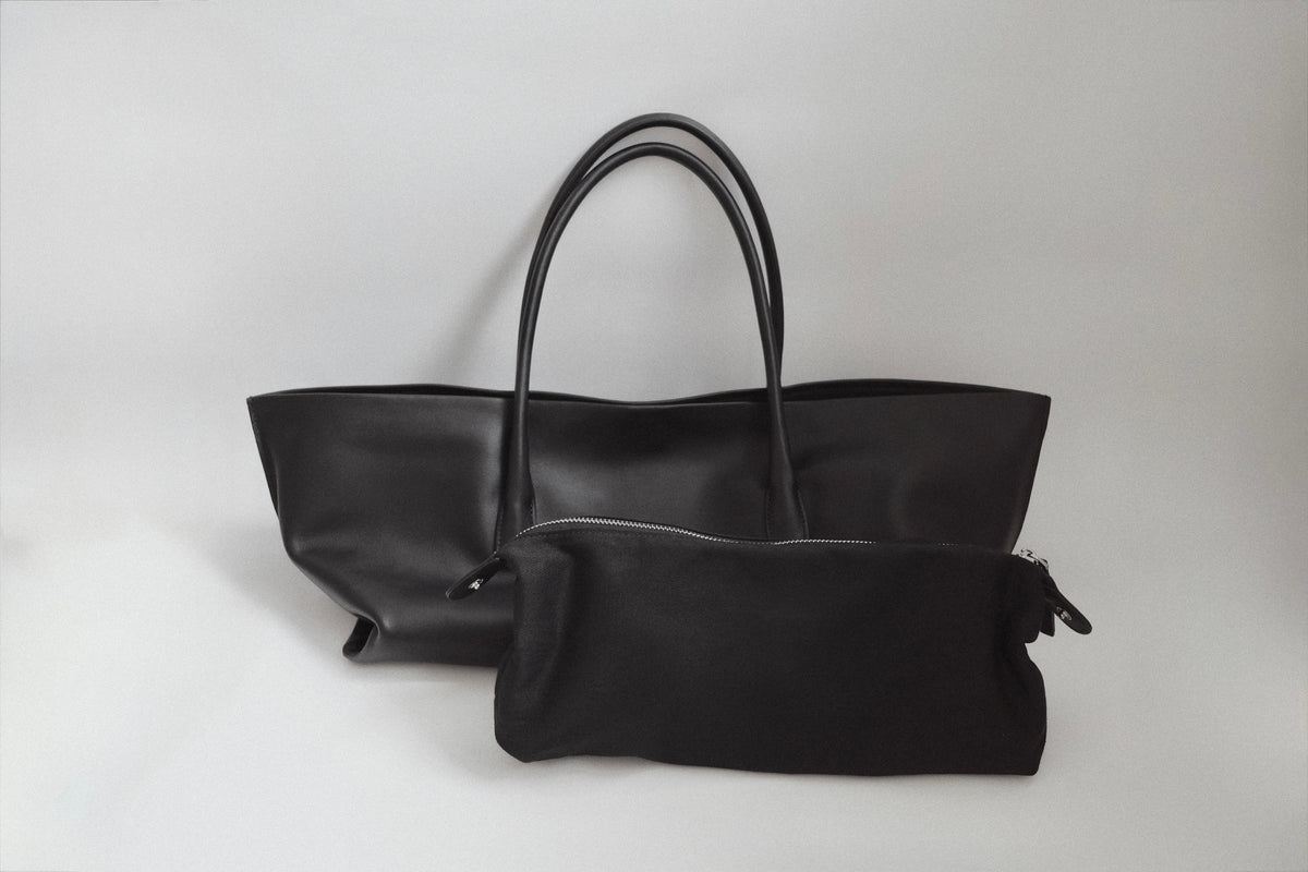 étendu leather bag