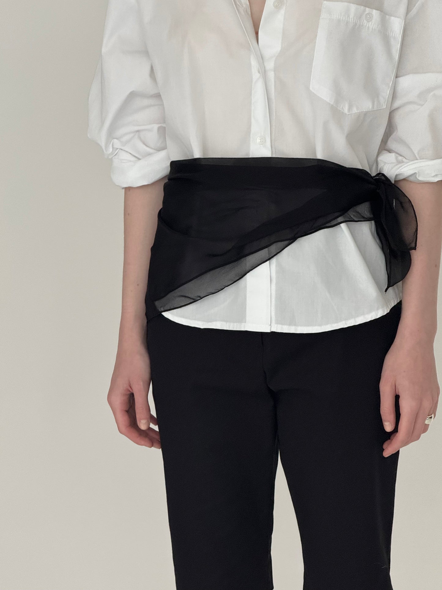 silky square scarf ( black )