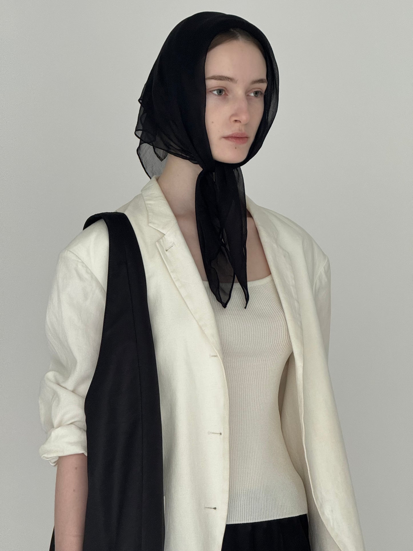silky square scarf ( black )