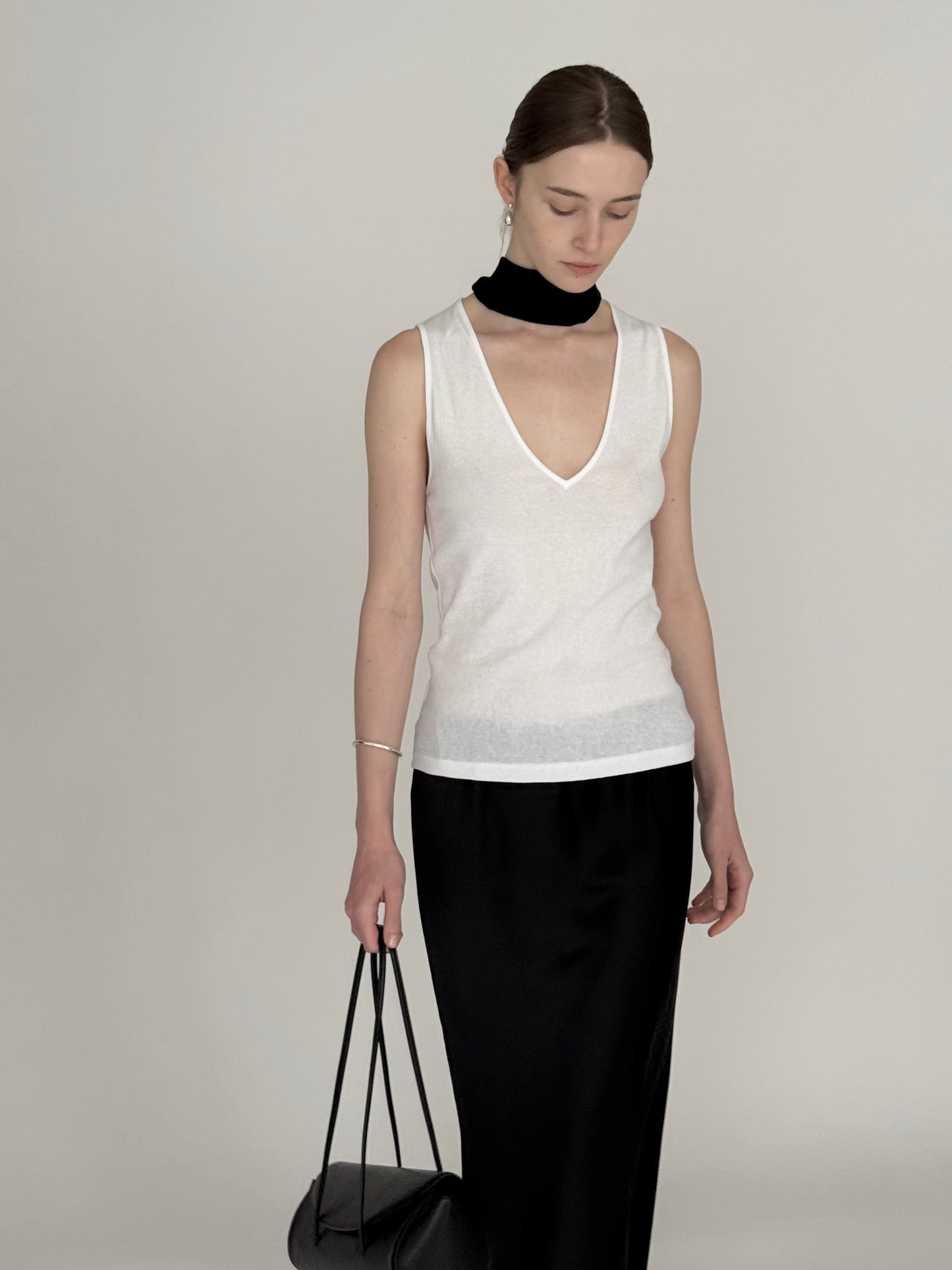 silky long scarf ( black )