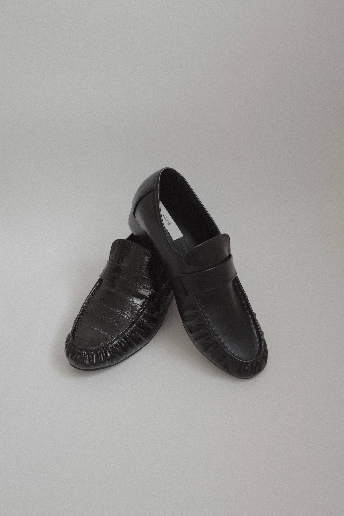 shirring classic loafer ( matte )