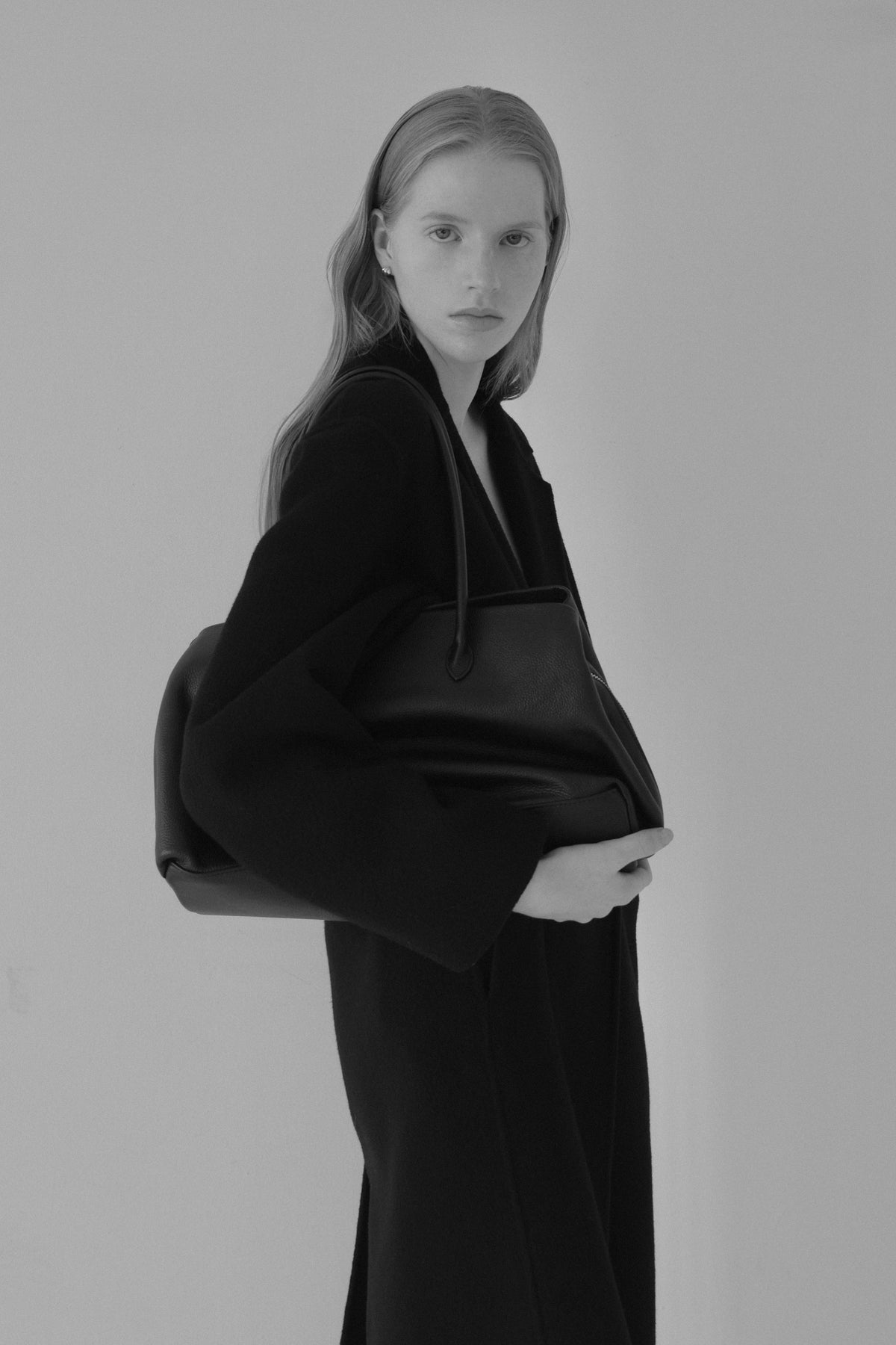 vaste leather bag