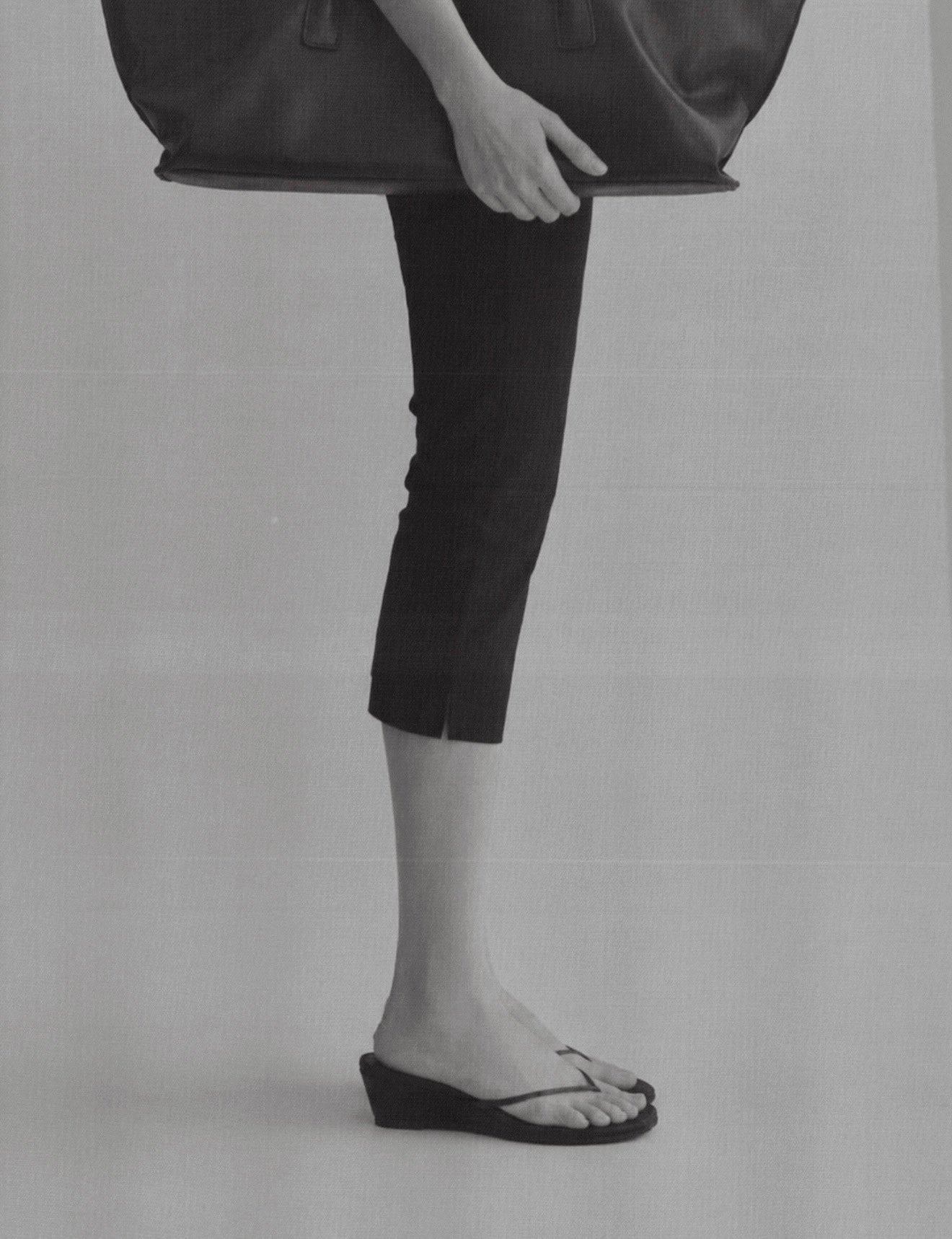 effilé satin wedge