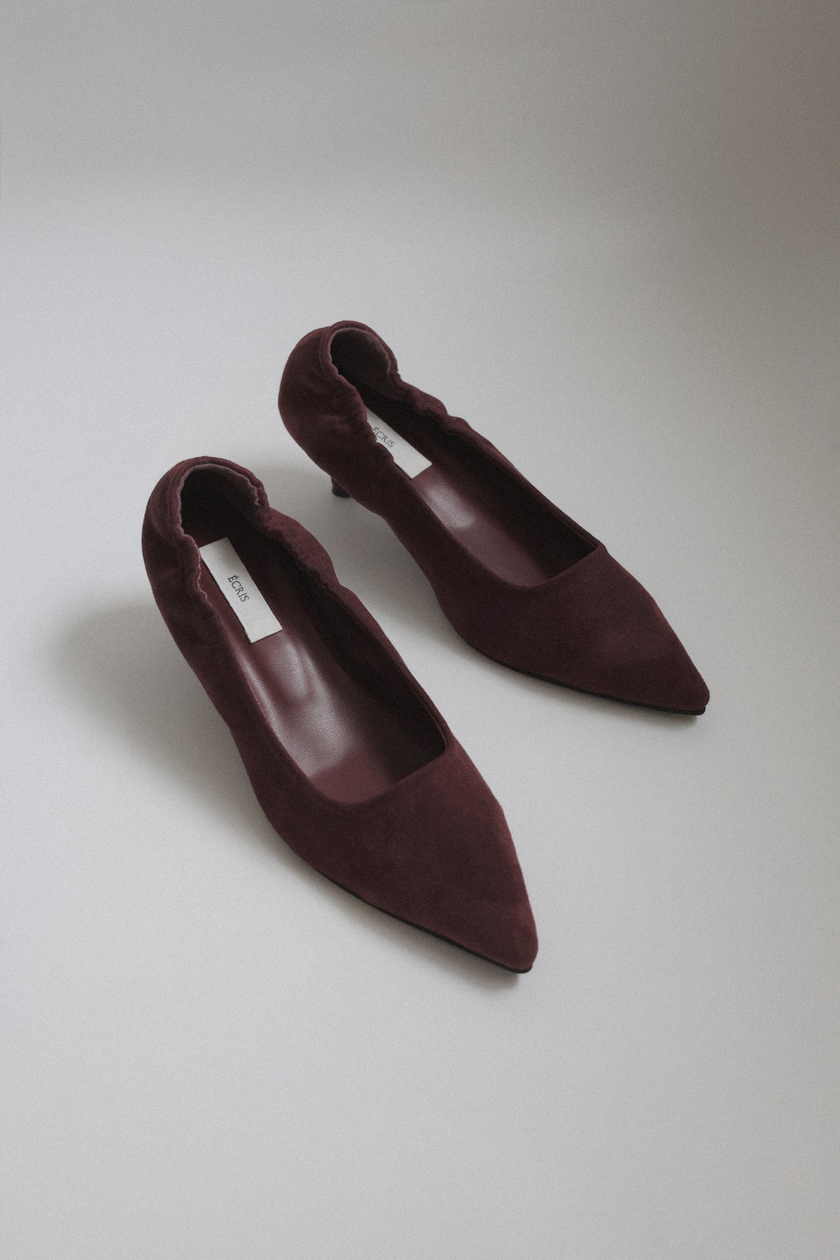 suède banding heel
