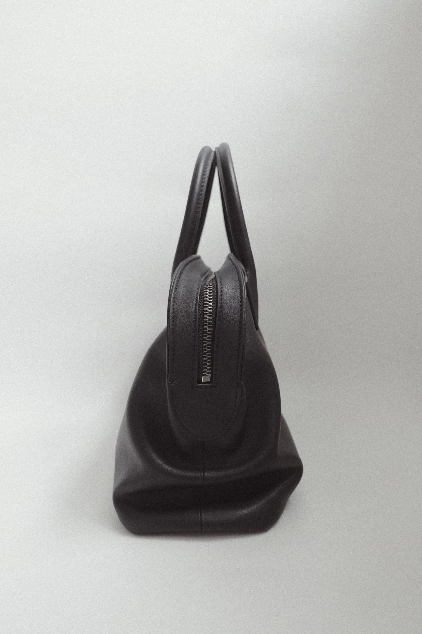 mou boston bag