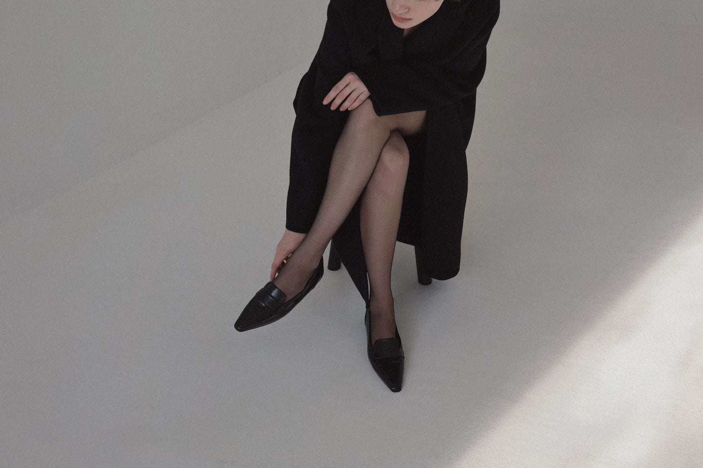 pointed toe classic loafer