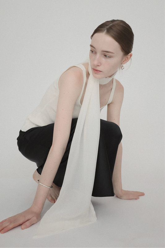 silky long scarf ( ivory )