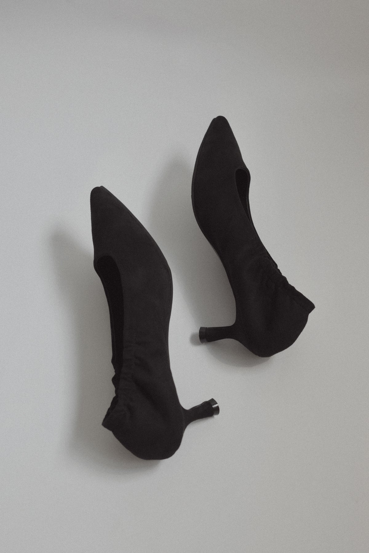 suède banding heel