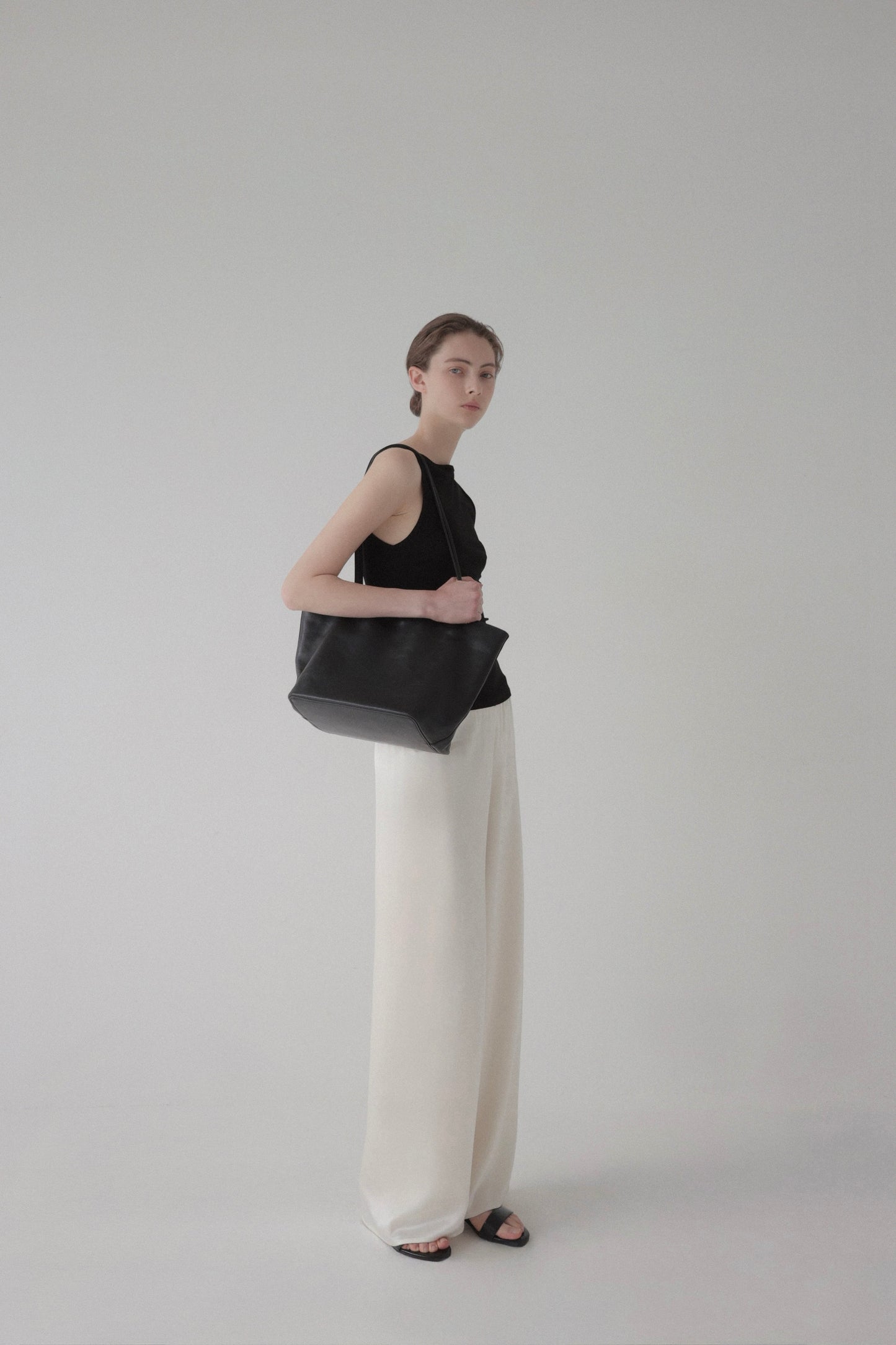 satin semi wide pants