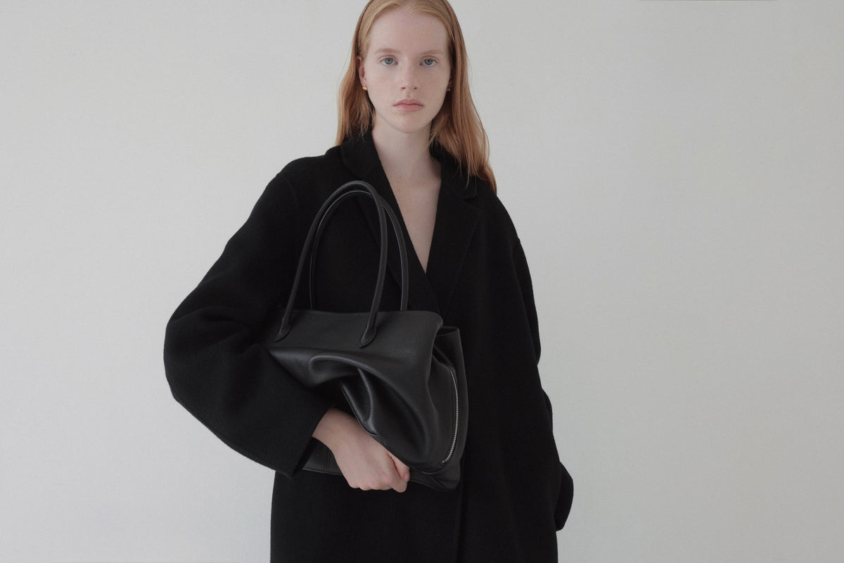 vaste leather bag