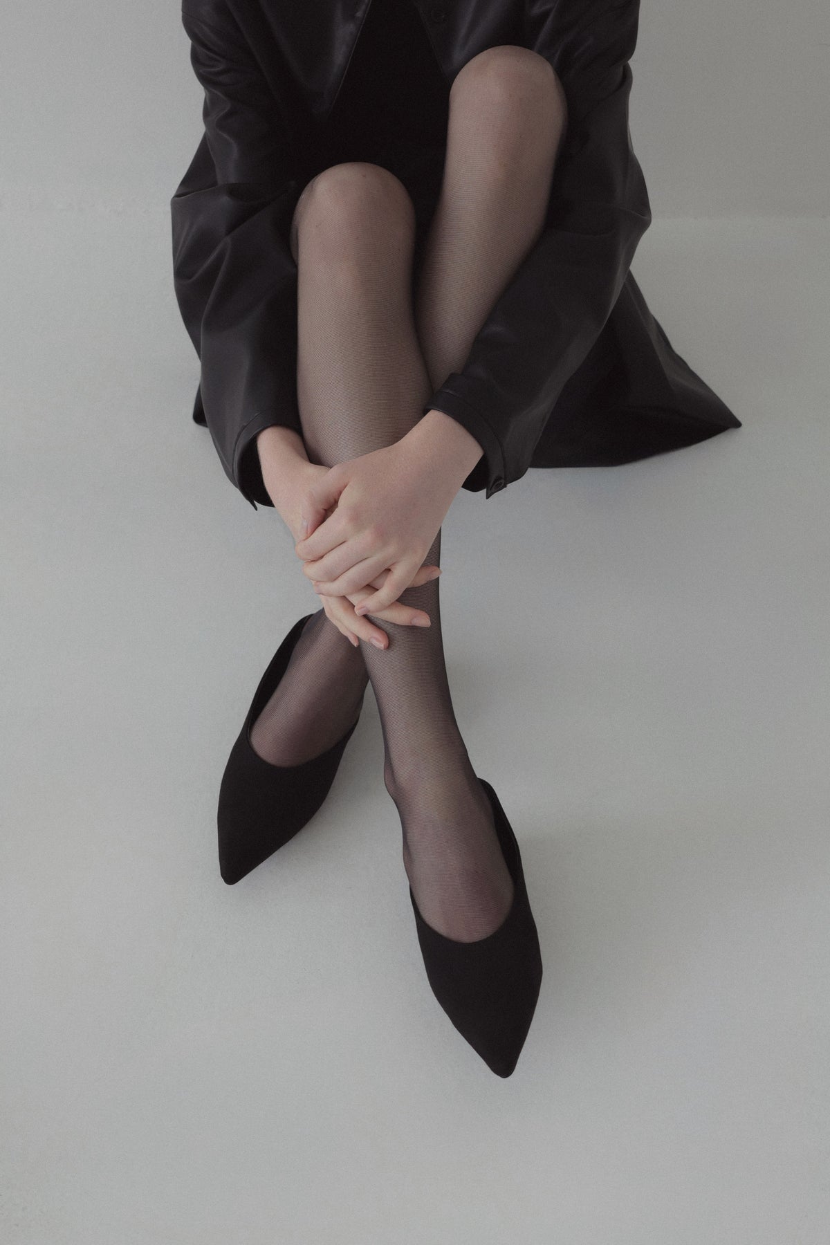 suède wedge mule