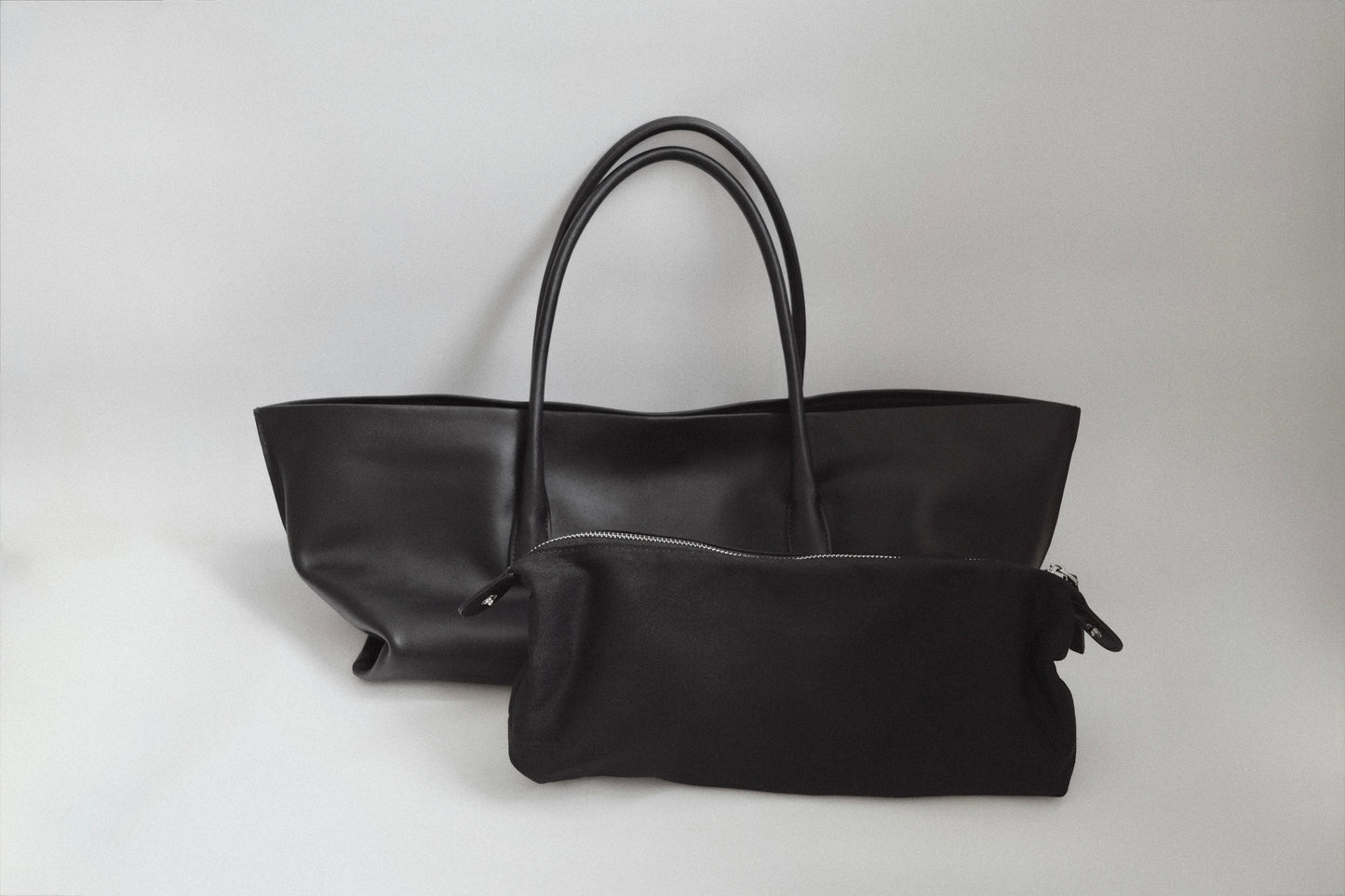 étendu leather bag