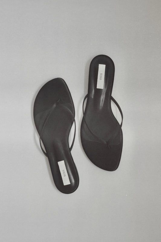 effilé satin sandal
