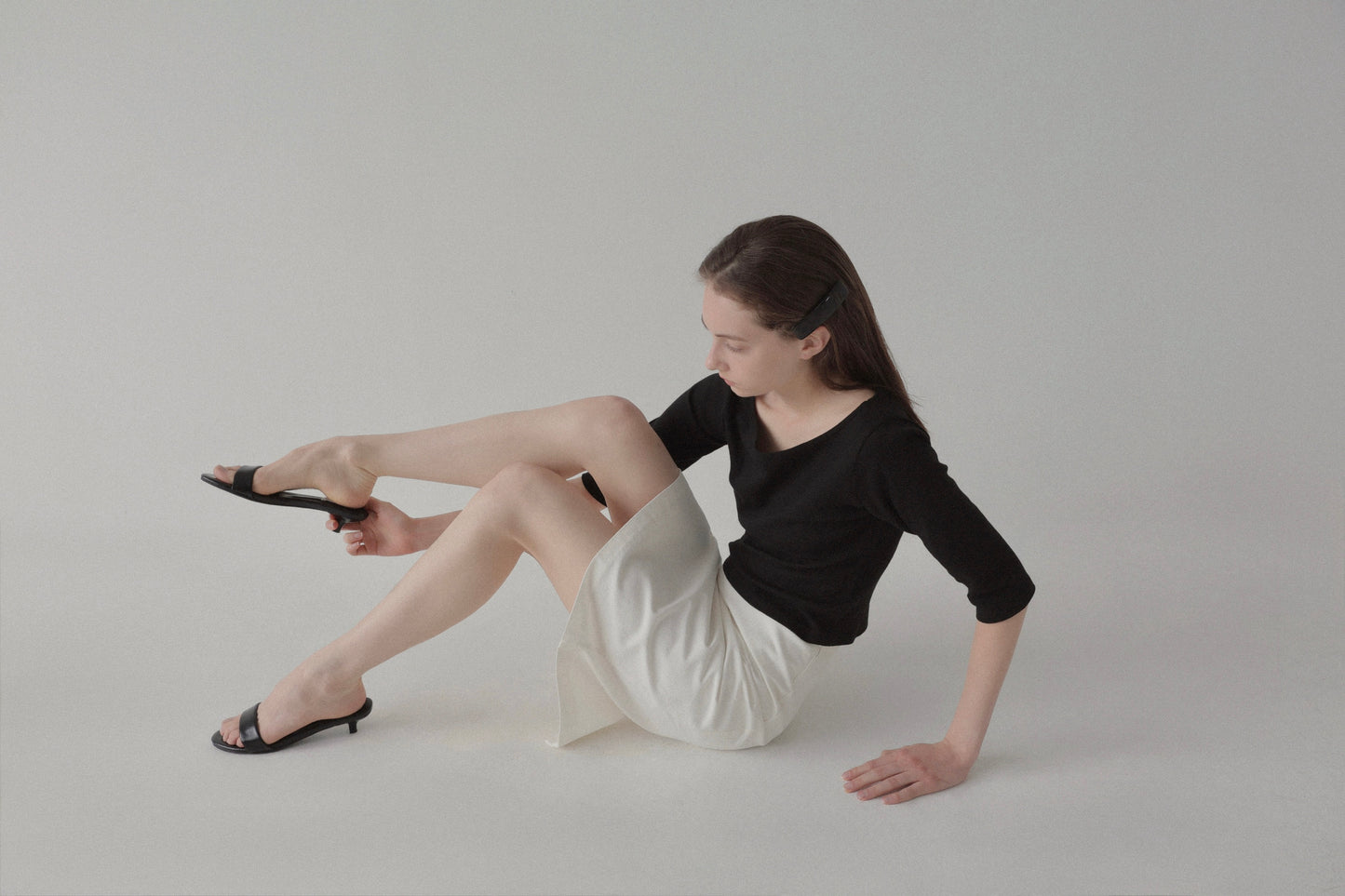 minimal kitten heel