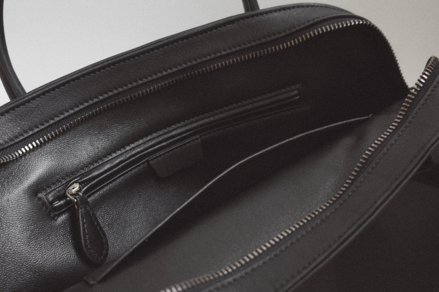 mou boston bag