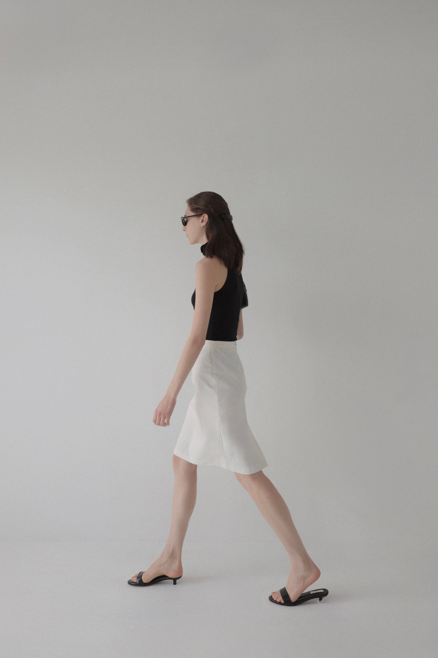 minimal kitten heel