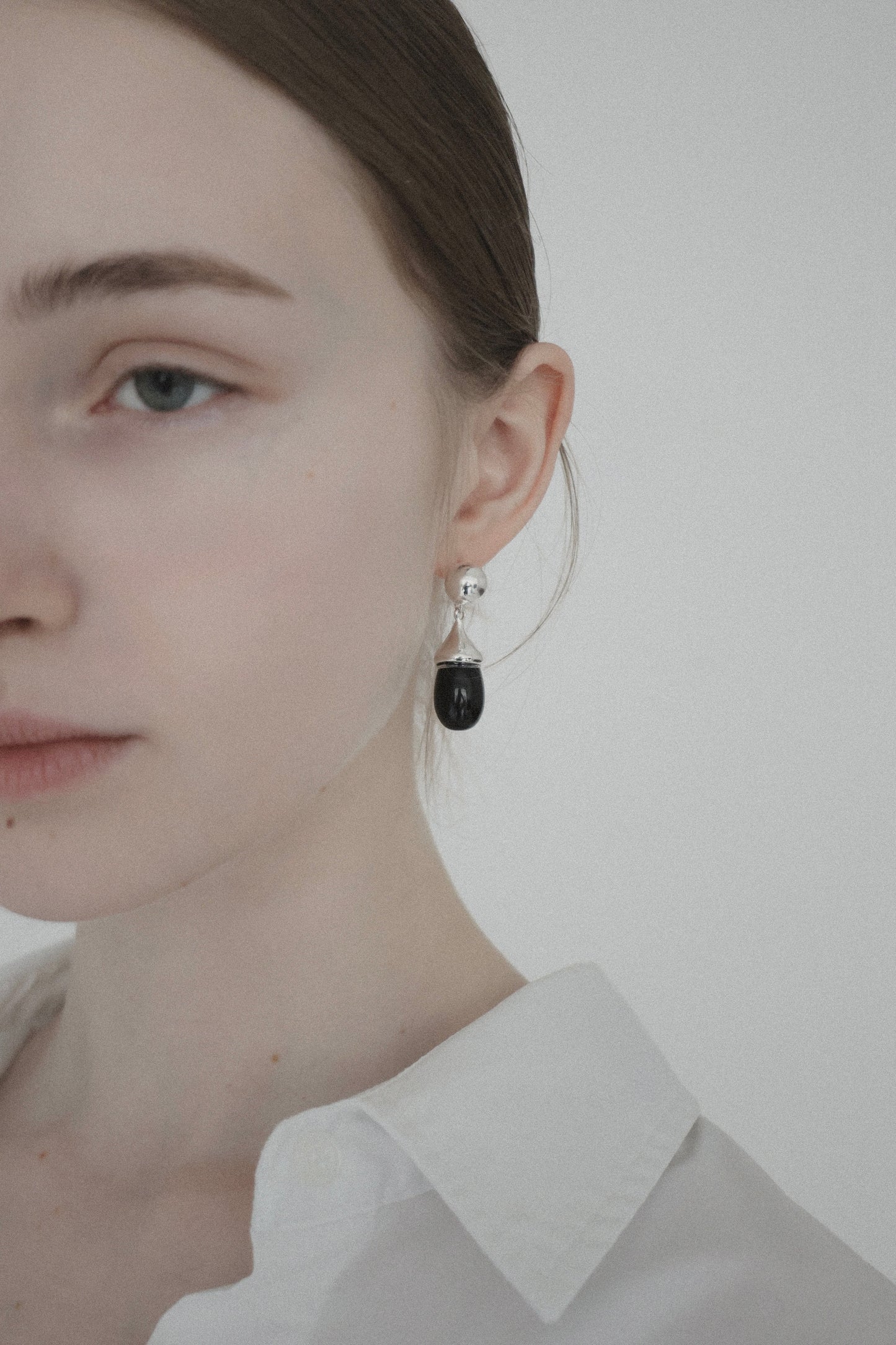 drop onyx earring