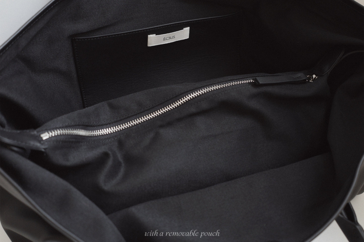 étendu leather bag