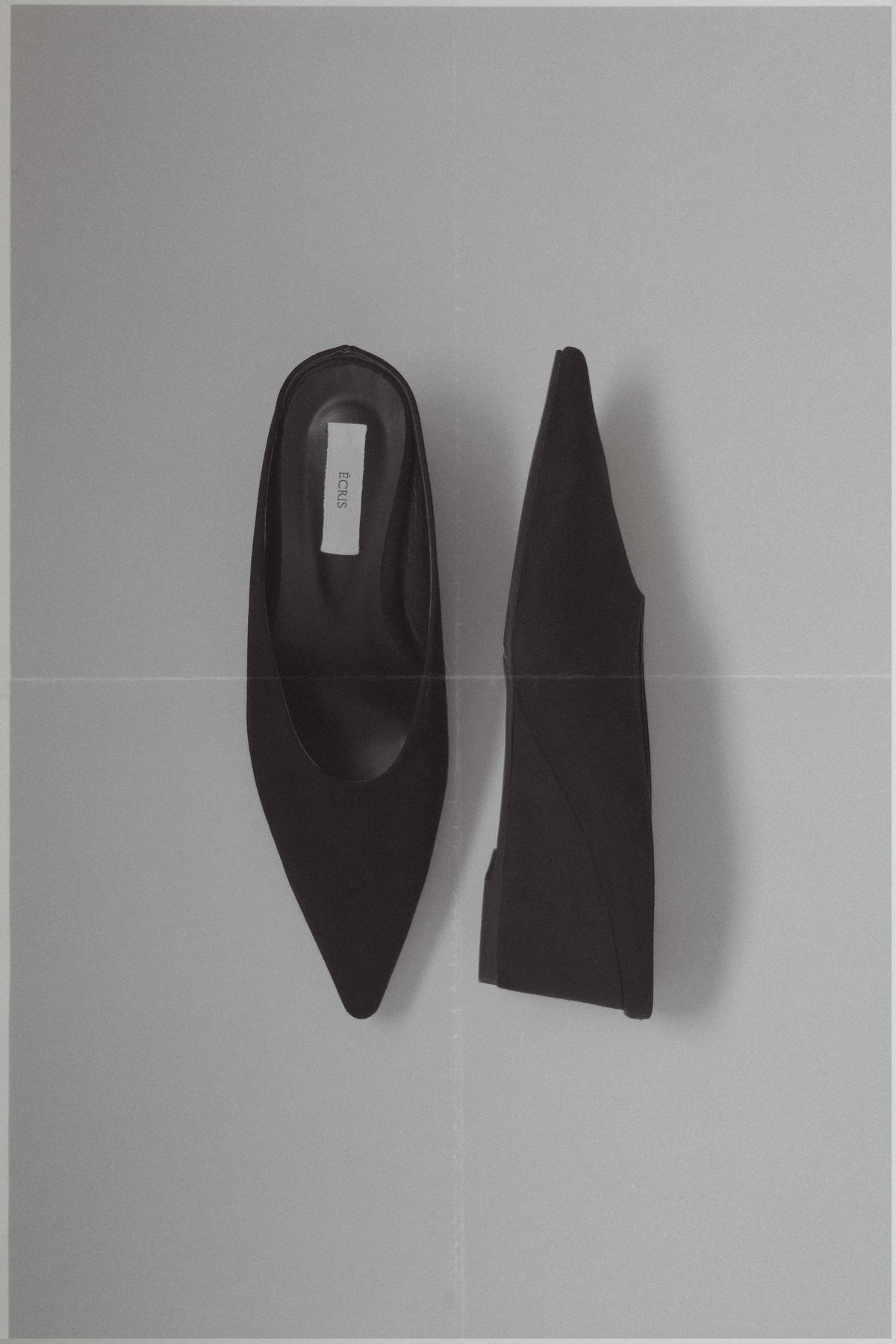 suède wedge mule