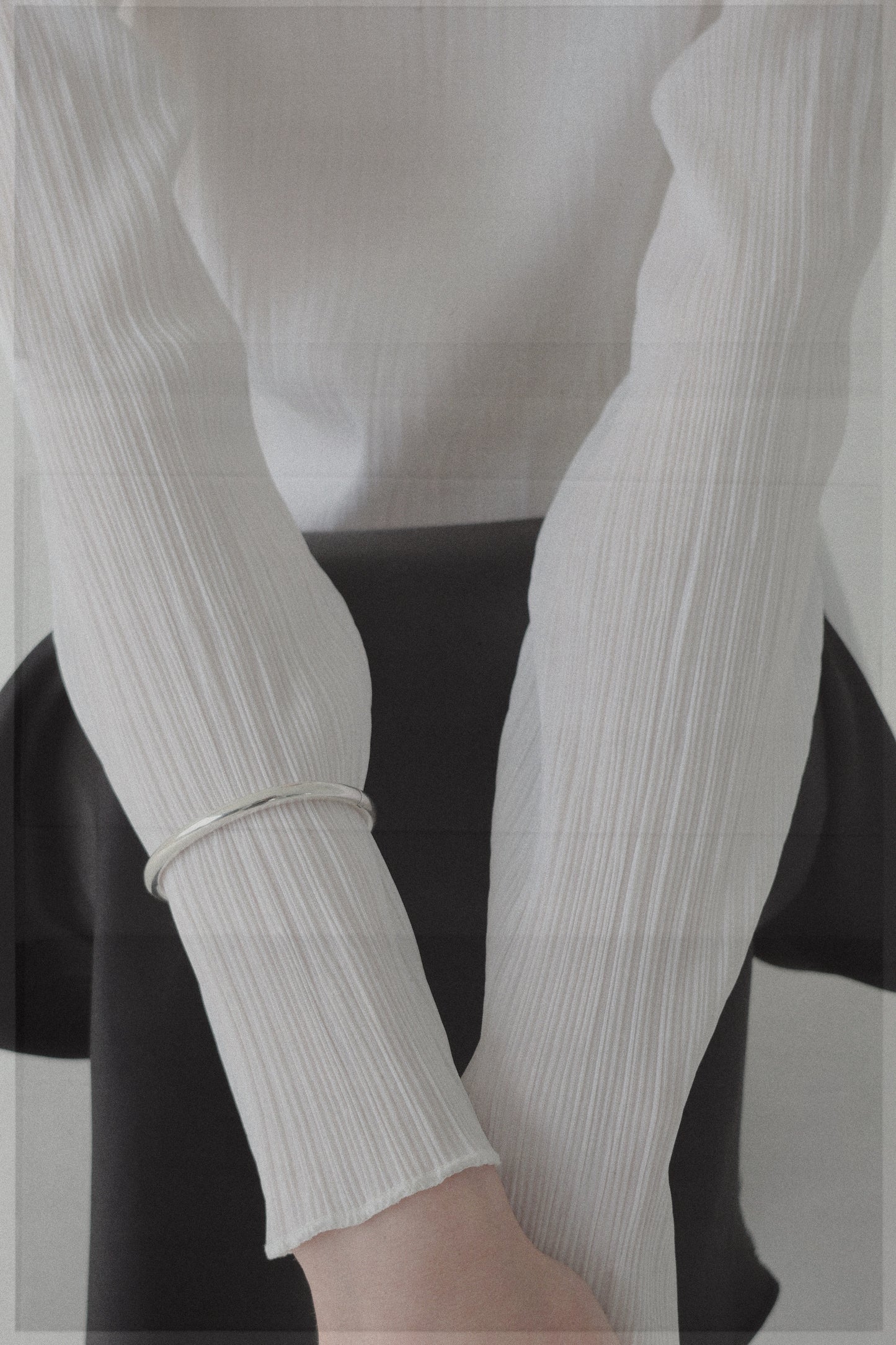 scarf pleats tops