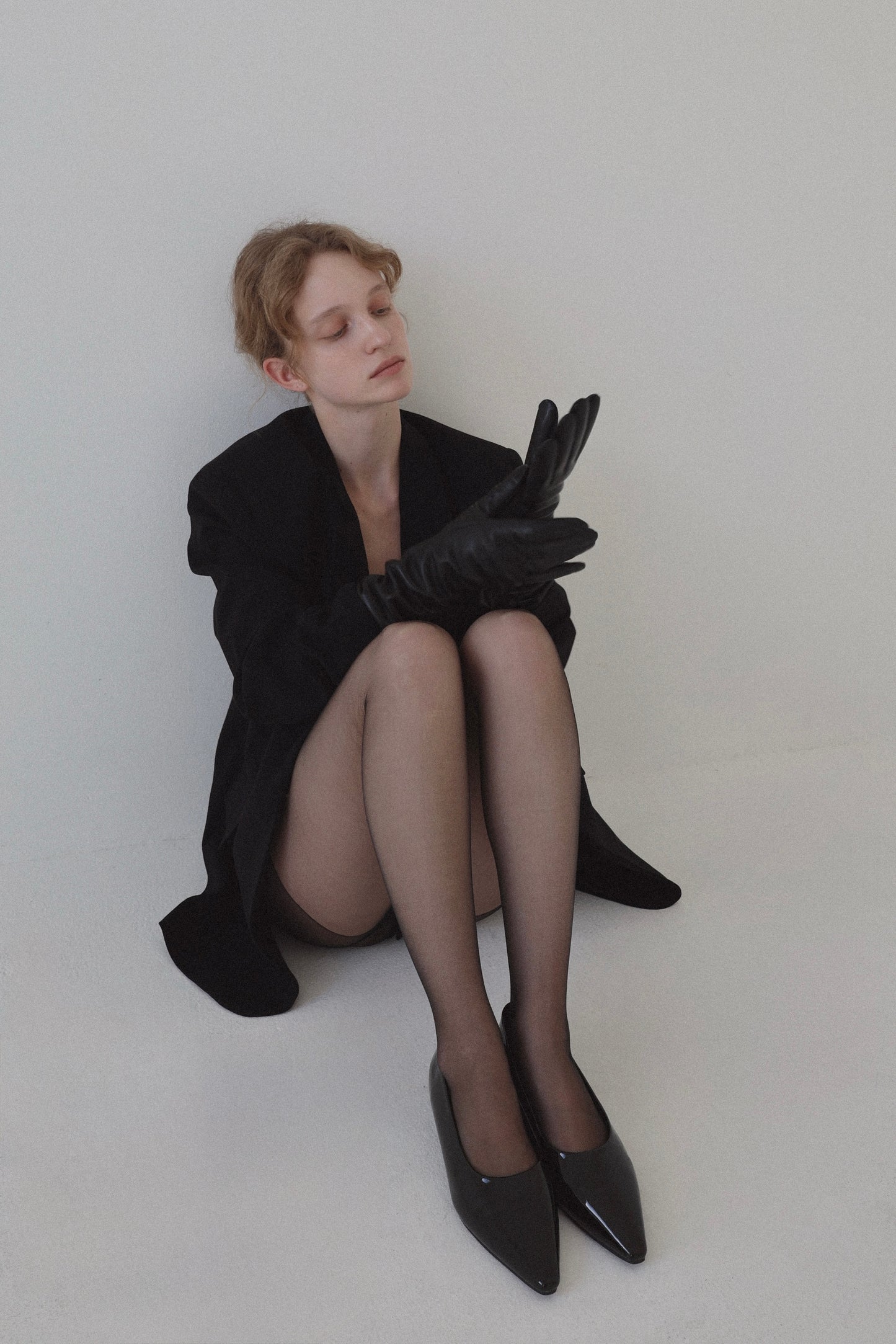 pointed toe flat ( enamel )