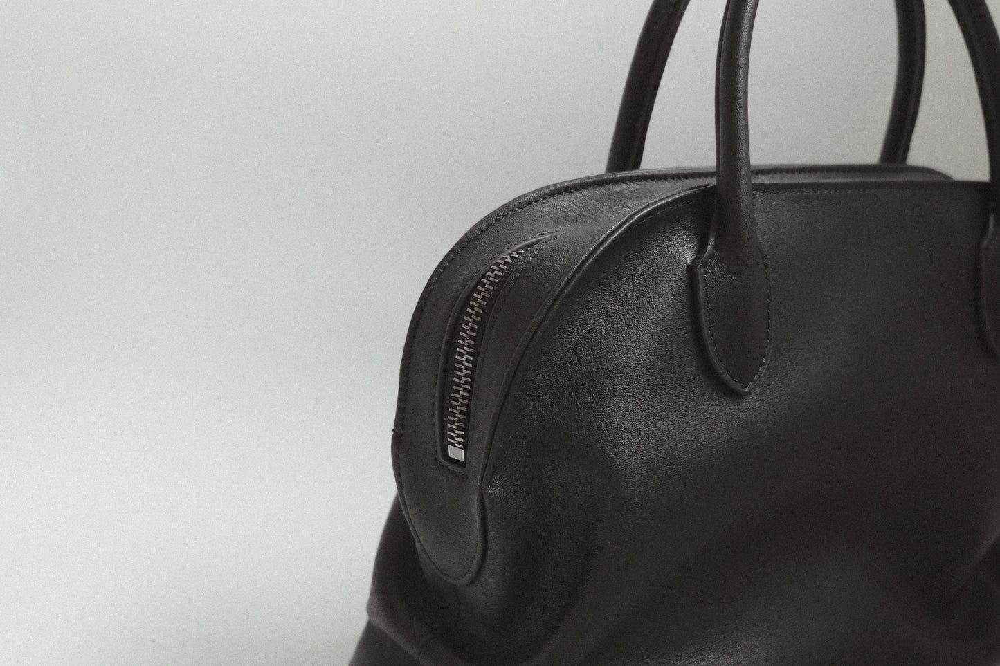 mou boston bag