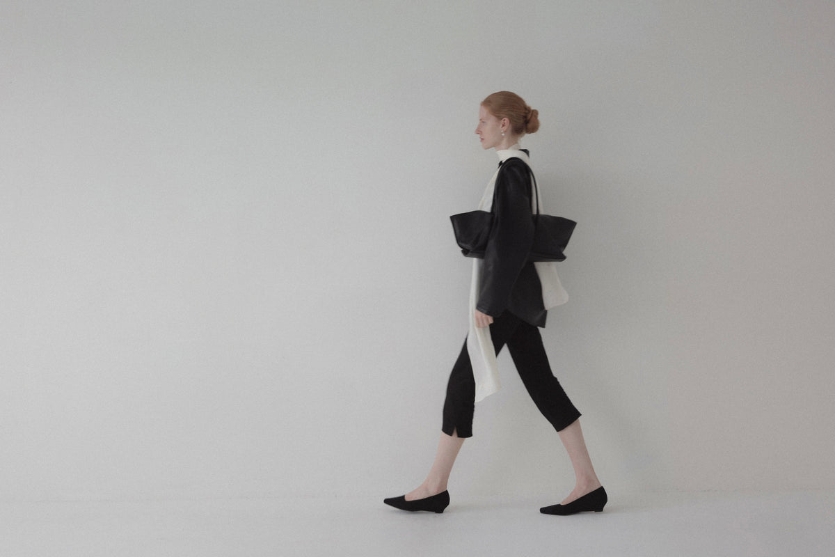 étendu leather bag